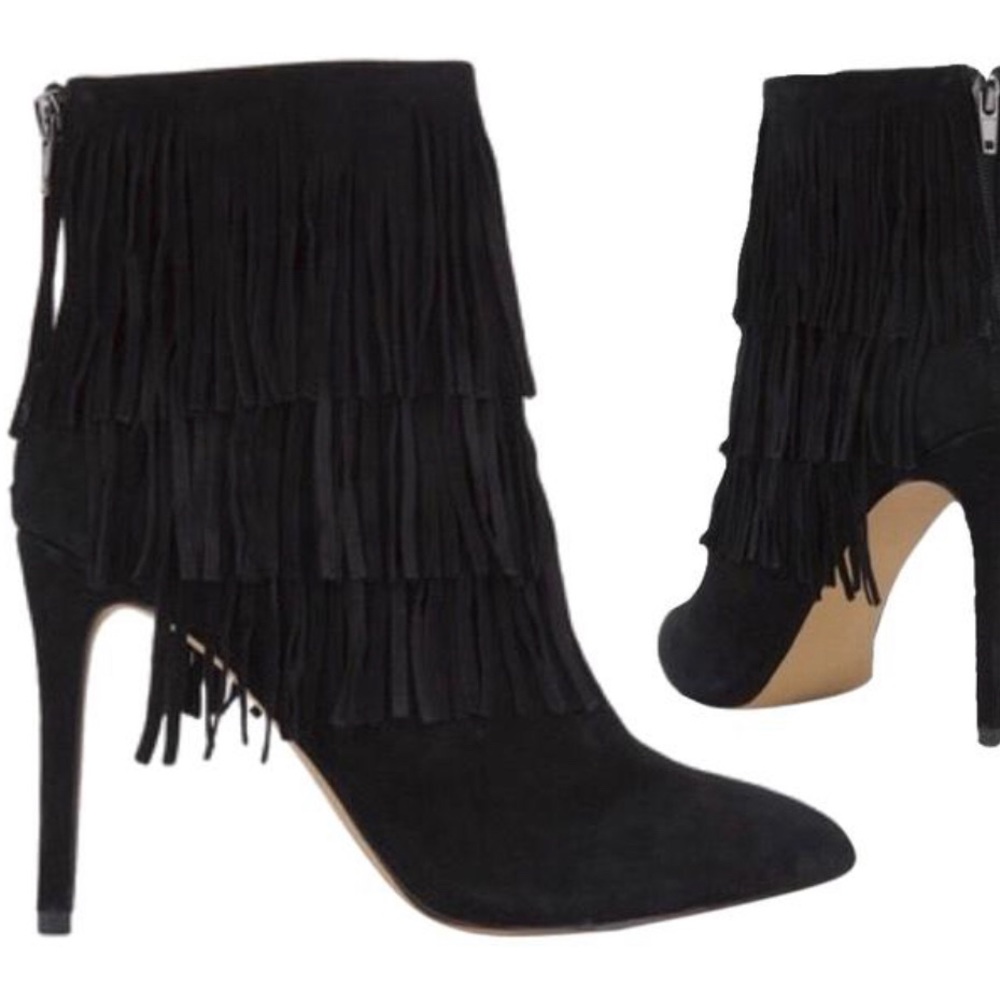 🎉HOST PICK!🎉 Black Suede Fringe Boots By Steve Madden - Picture 2 of 16